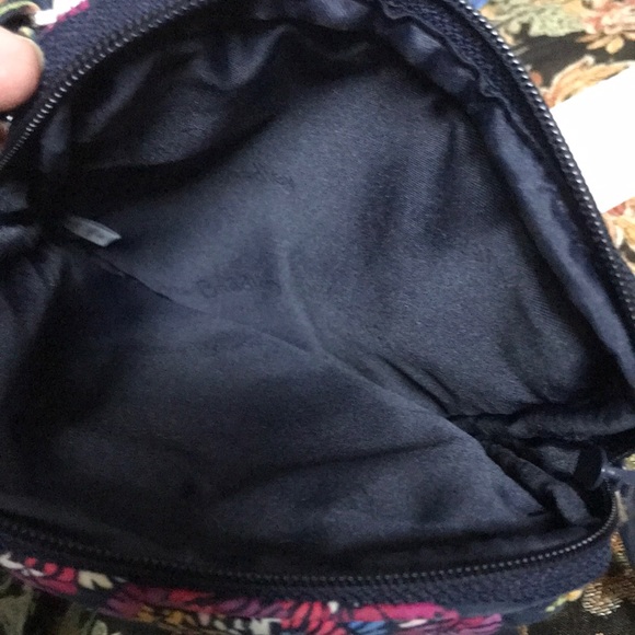 Vera Bradley cross body - Picture 2 of 2